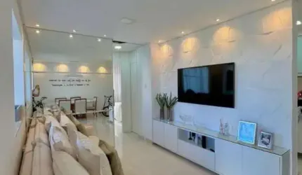 Apartamento Finamente decorado em Buraquinho.