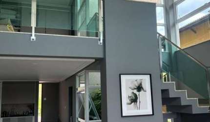 Casa no Alphaville Salvador 2 — exclusividade e qualidade de vida em um dos endereços mais cobiçados da região.