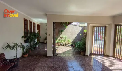 Casa no Jardim Independência: 4 quartos, 2 suítes, 3 salas, 2 vagas, 215m². Imperdível em Ribeirão Preto-SP! Acesse Quer Imóvel Negócios Imobiliários.