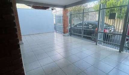 Casa à venda em Ribeirão Preto-SP, Vila Tibério: 3 quartos, 1 suíte, 2 salas, 2 banheiros, 2 vagas de garagem, 160m².