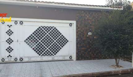 Imperdível: Casa com 2 quartos e suíte na Vila Maria Luiza em Ribeirão Preto-SP, com 209 m² e 2 vagas de garagem!