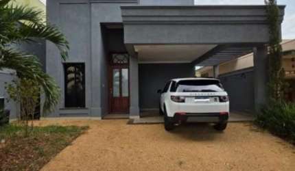 Casa em Condomínio à Venda ou Locação em Ribeirão Preto-SP: 4 Quartos, 2 Suítes, 205m² - Bairro Terras de Florença