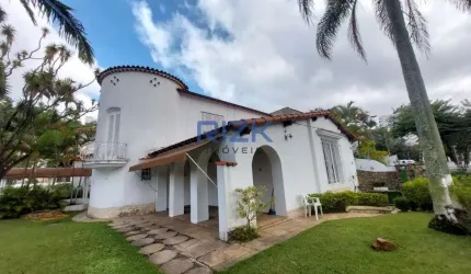 Próxima ao Parque da Aclimação