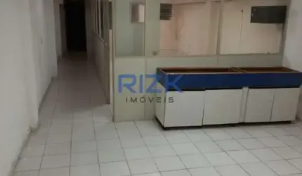 Prédio comercial na Liberdade