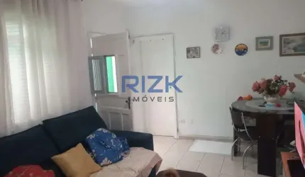 Casa térrea a venda no Cambuci.