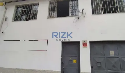 Casa comercial a venda no Cambuci.