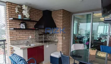 Apartamento de alto padrão na Aclimação.