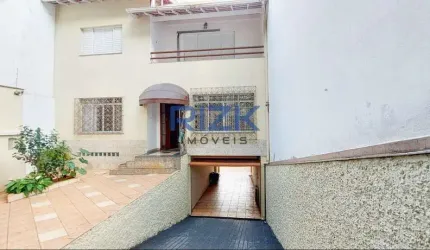 Casa com 3 quartos com 4 vagas - Venda