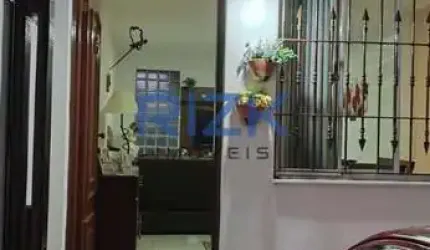 Casa térrea de 2 quartos + edícula com garagem