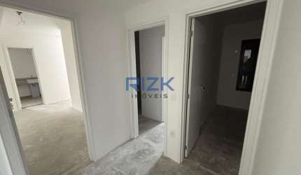 4 DORMITÓRIOS, 03 SUÍTES,140 M2 E 2 GARAGENS.