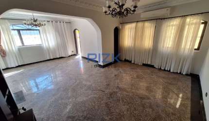 Sobrado com 05 suítes próximo do Parque Aclimação