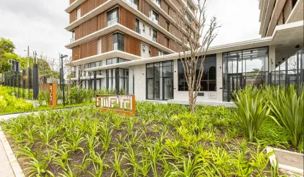Bigorrilho NOVO - 2 suítes - 2 vagas - 131m²