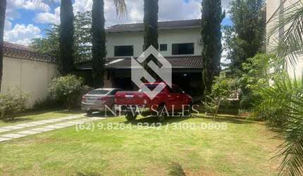 OPORTUNIDADE ! Casa 4 suítes, sozinha no lote - Setor Oeste