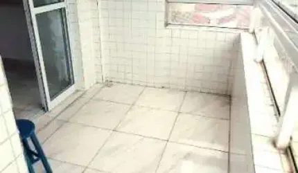 Apartamento na Via Mirim - 300 mts do mar! Mobiliado e Financia!