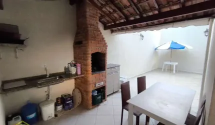 Sobrado de Condomínio - Última Casa com Quintal Privativo!! 2 dorms!!