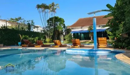 Oportunidade! 14 suítes, Imóvel Comercial, podendo ser Residencial também!