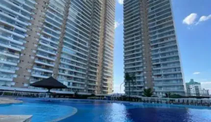 Prédio frente mar!! Apto com vista mar, 03 dorms!!