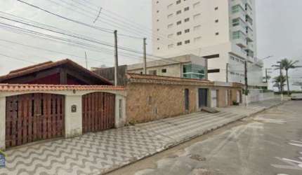 03 SUÍTES, 06 VAGAS DE GARAGEM, 60 MTS DO MAR, FINANCIA!