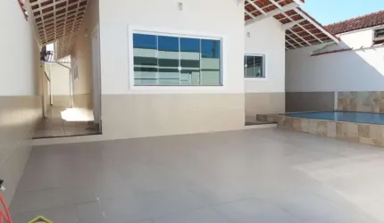 CASA ISOLADA, PRONTA PARA MORAR HÁ POUCOS  METROS DO MAR, FINANCIA!