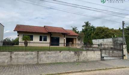 Casa com 3 dormitórios à venda, 160 m² por R$ 800.000,00 - Estados - Timbó/SC