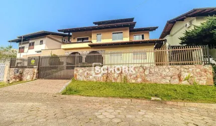 Casa com 6 dormitórios à venda, 225 m² por R$ 1.700.000,00 - Vorstadt - Blumenau/SC