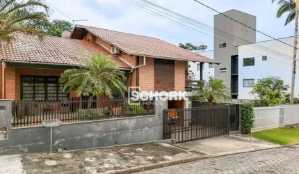 Casa com 3 dormitórios à venda, 409 m² por R$ 1.500.000,00 - Quintino - Timbó/SC