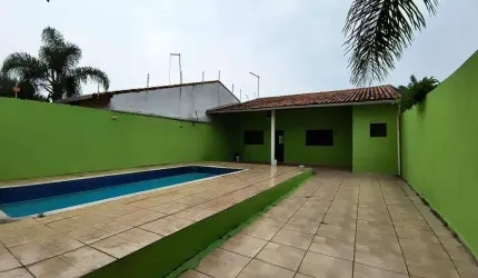 Casa à venda em Itanhaém, null, com 2 suítes, com 108 m²