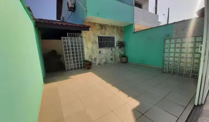 Sobrado à venda em Mongaguá, Flórida Mirim, com 2 quartos, com 115.91 m²