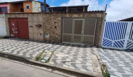 Sobrado à venda em Mongaguá, Plataforma I, com 3 quartos, com 88.9 m²