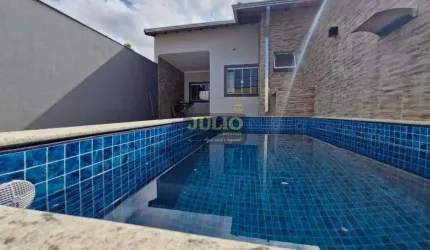 Casa com 3 Quartos e Piscina em Agenor de Campos, Mongaguá – Oportunidade!