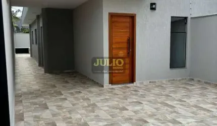 Oportunidade! Casa com Piscina em Itanhaém – 2 Dormitórios e Suíte