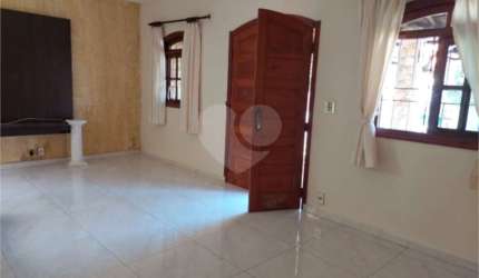 Casa com 3 quartos à venda em Núcleo Residencial Satélite - SP
