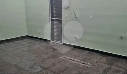 Salão Comercial para locação em Jardim São Bento - SP
