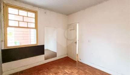 Casa com 3 quartos à venda em Anhangabaú - SP