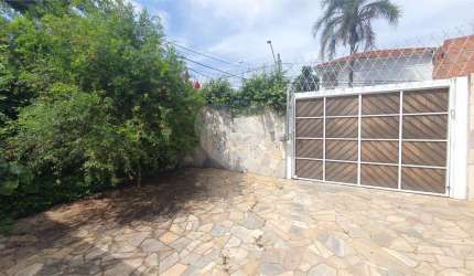 Casa térrea com 3 quartos à venda ou para locação em Vila Municipal - SP