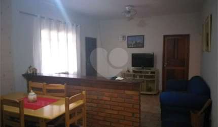 Casa com 3 quartos à venda em Chácara Malota - SP