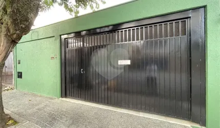 Casa térrea com 2 quartos para locação em Centro - SP