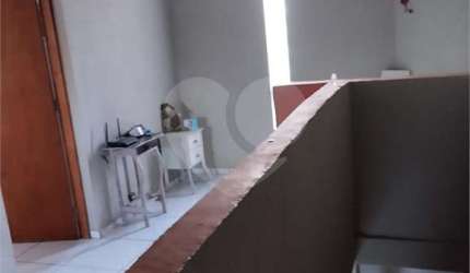 Sobrado com 3 quartos à venda em Conjunto Habitacional São José - SP