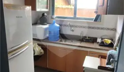 Casa com 8 quartos à venda em Maracanã - SP