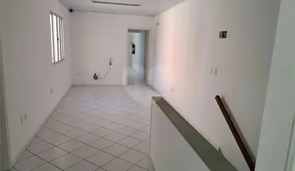 Casa com 3 quartos para locação em Vila Boaventura - SP