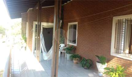 Casa com 3 quartos à venda em Castanho - SP