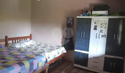 Sítio com 3 quartos à venda em Jardim Professor Francisco Morato - SP