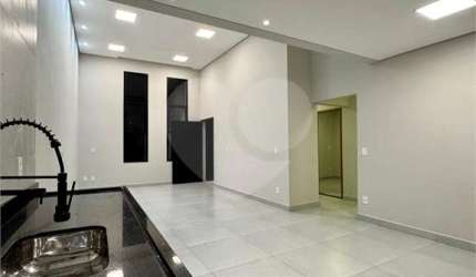 Casa com 3 quartos à venda em Jardim Japão - SP