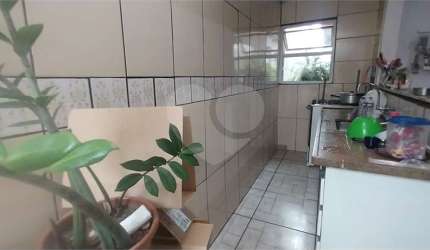 Casa com 2 quartos à venda em Vila Vianelo - SP