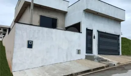 Casa com 3 quartos à venda em Portal Giardino - SP