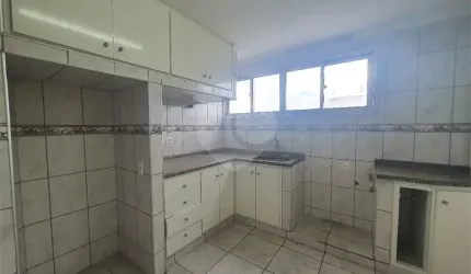 Apartamento com 3 quartos para locação em Centro - SP