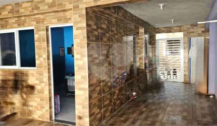 Casa com 3 quartos à venda em Parque Almerinda Pereira Chaves - SP