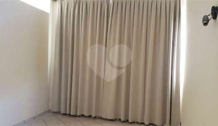 Casa com 3 quartos para locação em Anhangabaú - SP