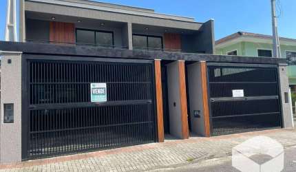 Sobrado com 3 dormitórios à venda, 163 m² por R$ 950.000 - Joinville/SC