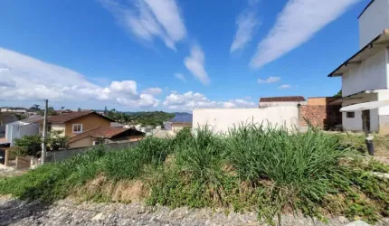Terreno à venda, 247 m² por R$ 210.000,00 - Petrópolis - Joinville/SC